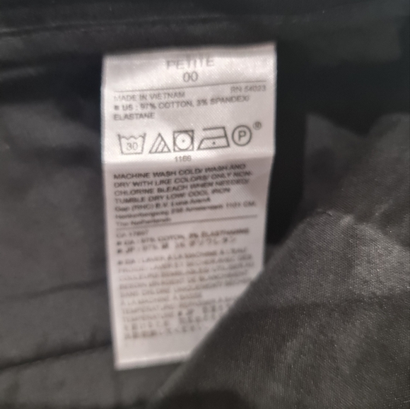 Banana Republic Factory Black Pleated Croped Pant Size 00P Nwt - Picture 5 of 6